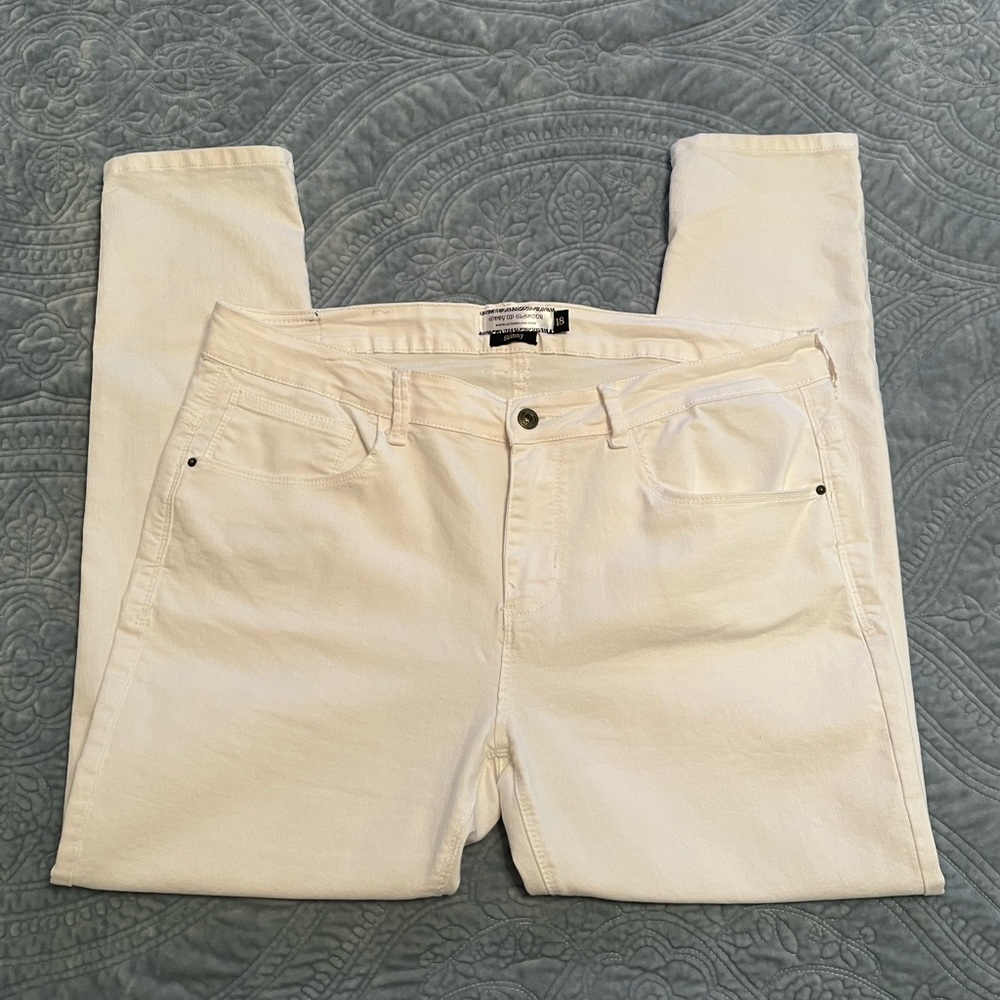 L&B Women’s Plus Off White Skinny Jeans Size 18